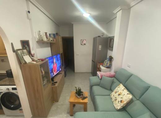 Apartment - Resale - Torrevieja - calle Finlandia n 38