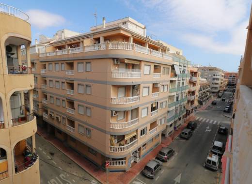 Apartment - Resale - Torrevieja - calle  Monteagudo n 19a