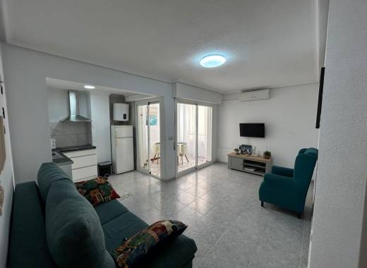 Apartment - Resale - Torrevieja - Estacion de autobuses