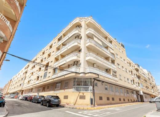 Apartment - Resale - Torrevieja - HCB-35880