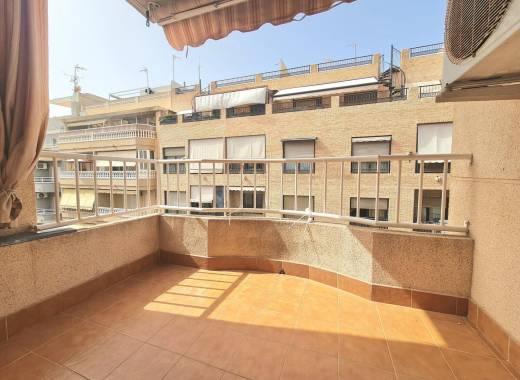 Apartment - Resale - Torrevieja - Los balcones