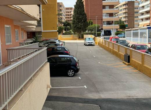 Apartment - Resale - Torrevieja - MCB-39602