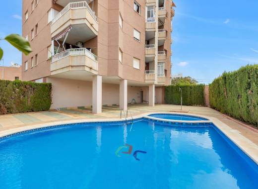 Apartment - Resale - Torrevieja - Playa de los locos