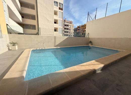 Apartment - Resale - Torrevieja - Playa del cura