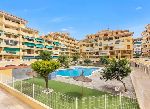 Apartment - Resale - Torrevieja - Torrevieja