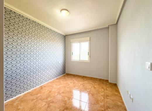 Appartement - Revente - Torrevieja - JJT-57216