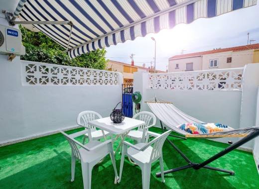 Bungalow - Resale - Torrevieja - Playa de los Naufragos