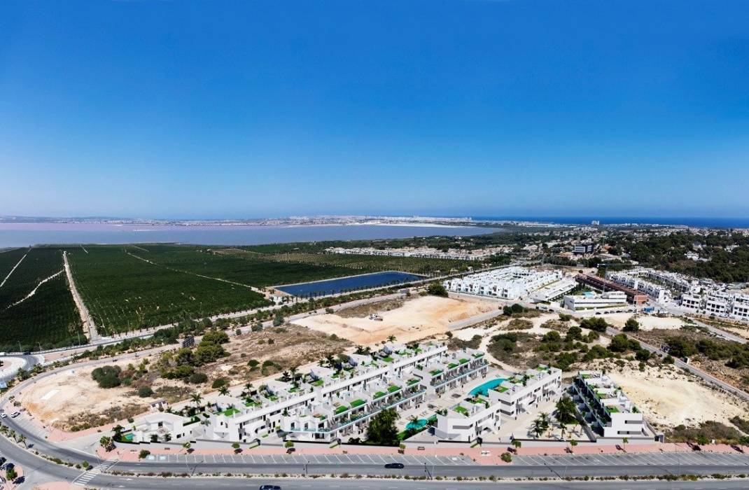 Nueva construccin  - Semi - Torrevieja - Lago jardin