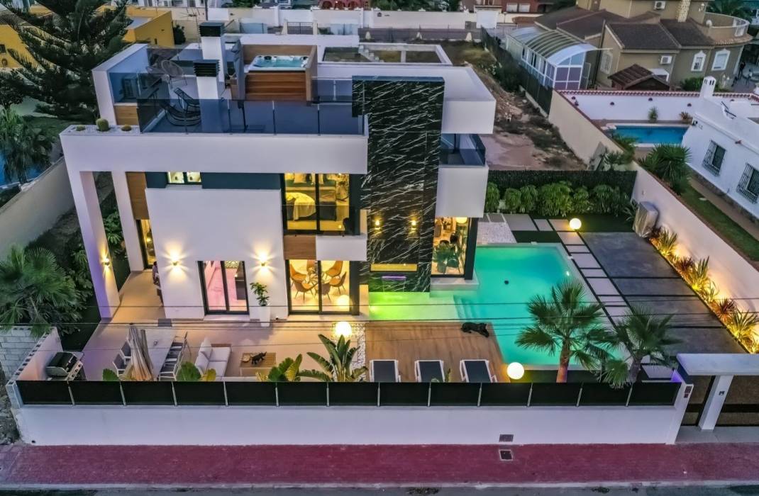 Nueva construccin  - Villa - Torrevieja - Torreta florida