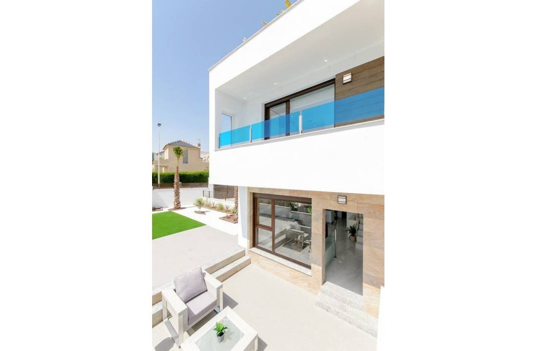 Nueva construcción  - Terraced house - Torrevieja - Los balcones