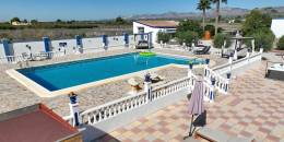 Resale - 5. Finca / Country Property - Crevillente