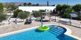 Resale - 5. Finca / Country Property - Crevillente