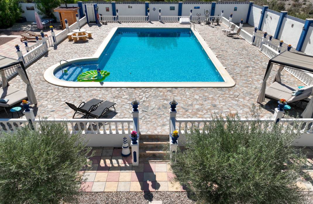 Resale - 5. Finca / Country Property - Crevillente