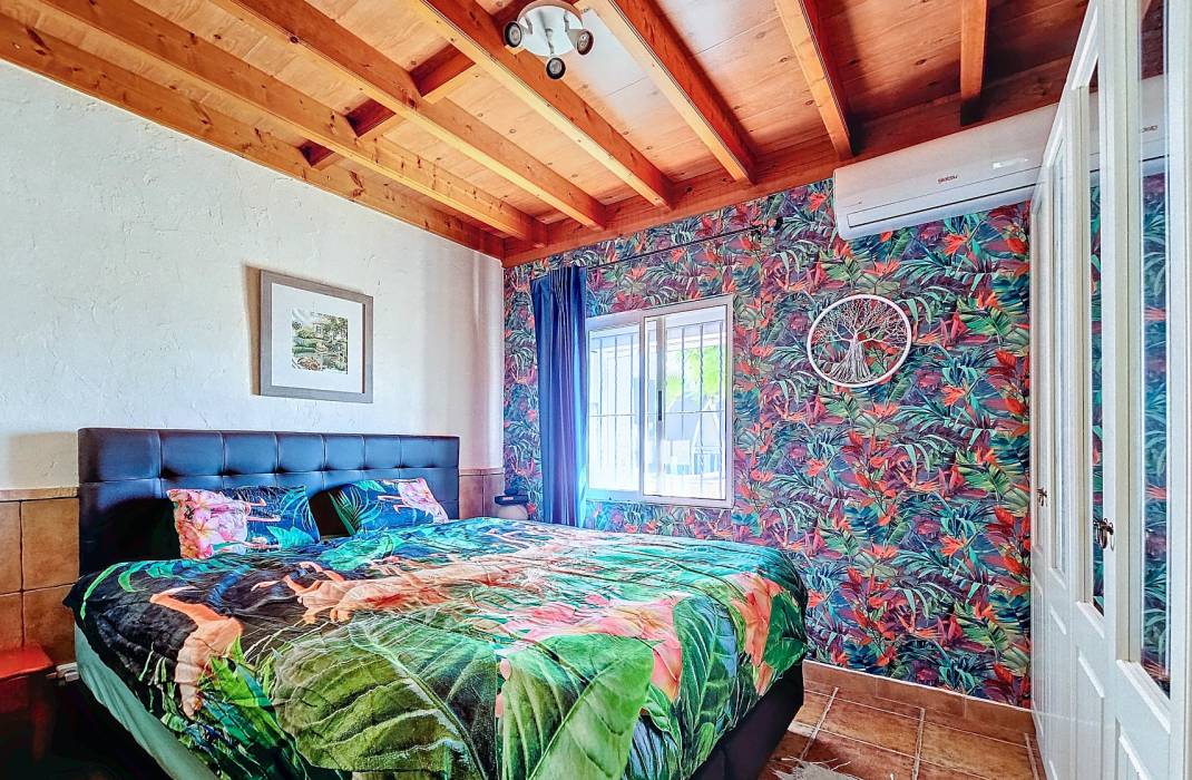 Resale - 5. Finca / Country Property - Crevillente