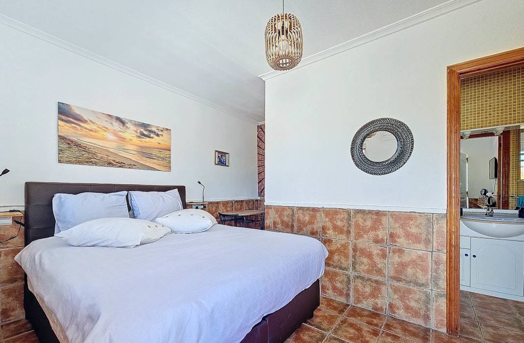 Resale - 5. Finca / Country Property - Crevillente