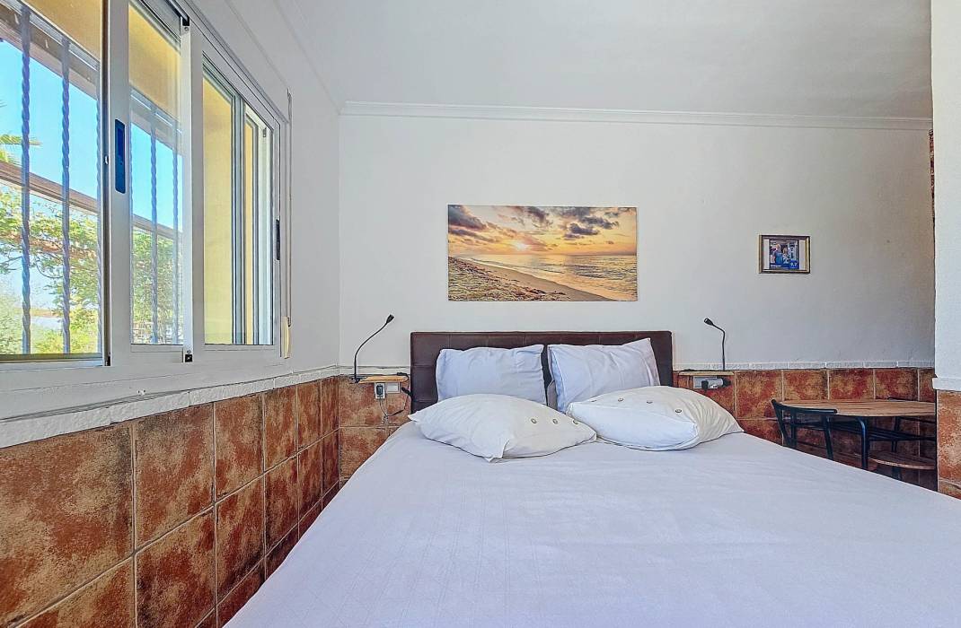 Resale - 5. Finca / Country Property - Crevillente