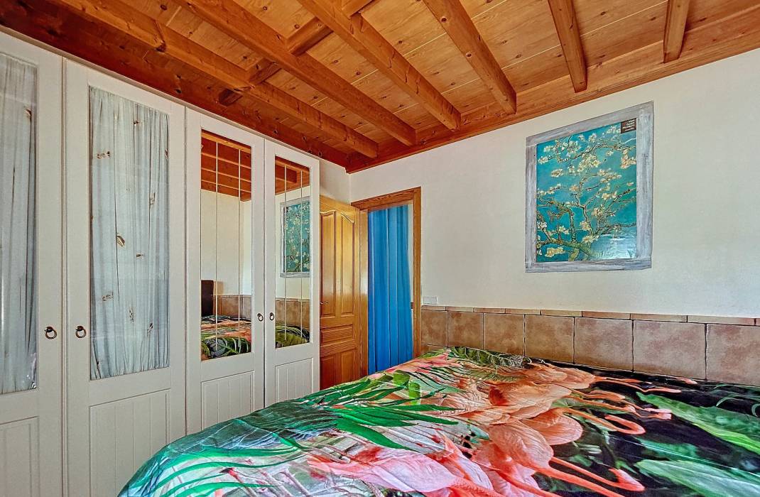 Resale - 5. Finca / Country Property - Crevillente