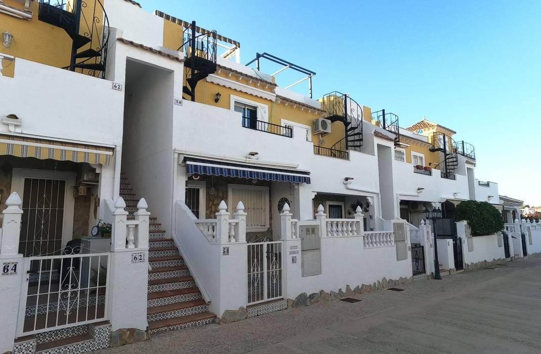 Resale - Apartment - Algorfa