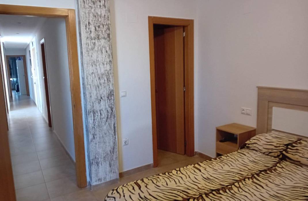 Resale - Apartment - Almoradi - Center