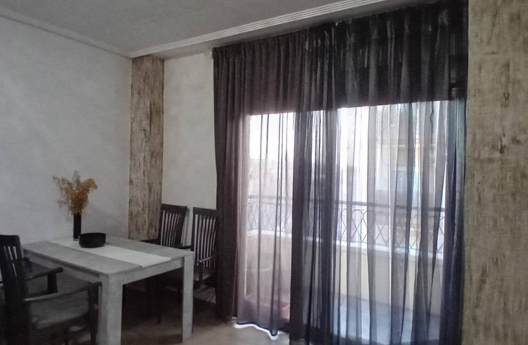 Resale - Apartment - Almoradi - Center