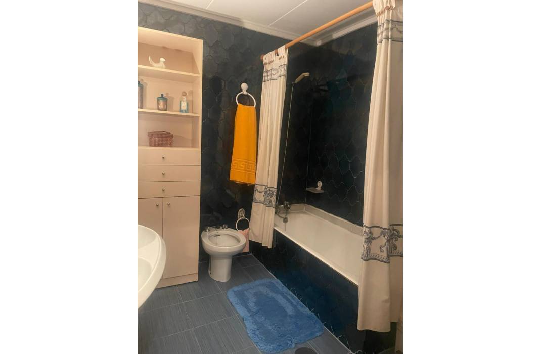 Resale - Apartment - Almoradi