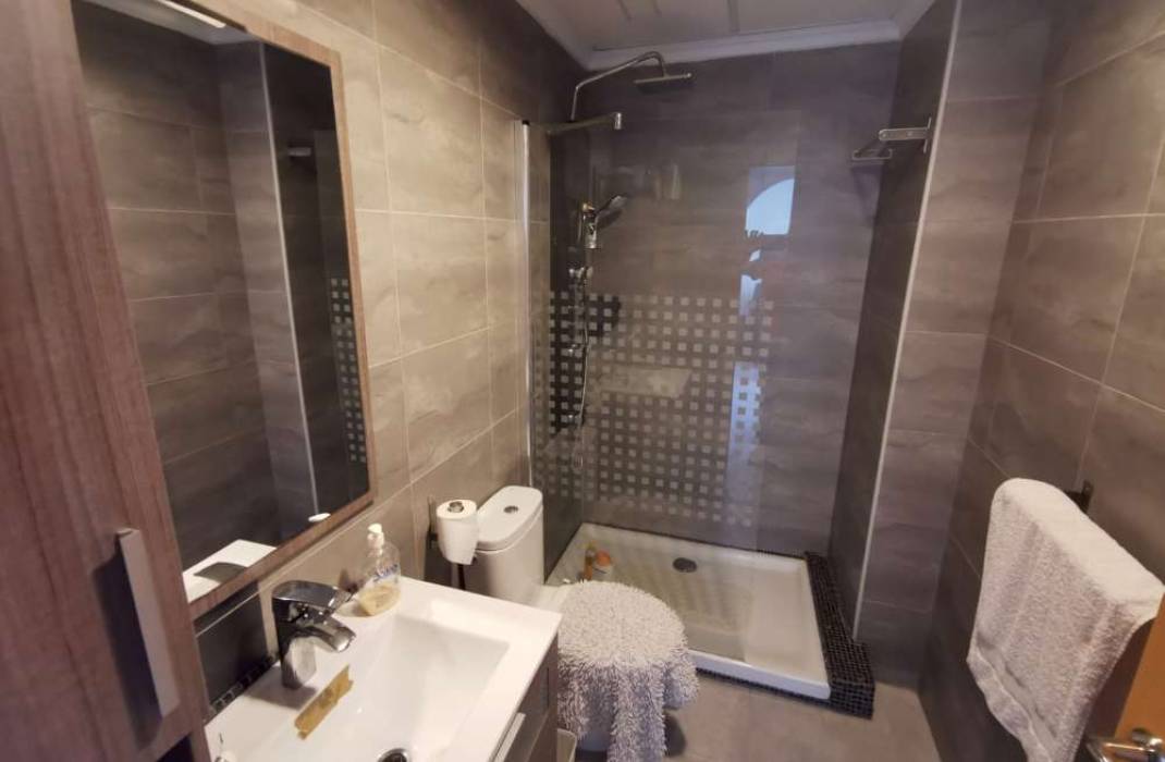 Resale - Apartment - Almoradi