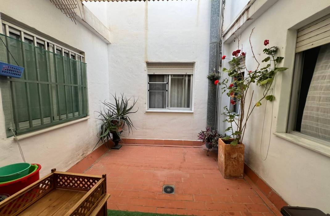 Resale - Apartment - Dolores - CENTRO