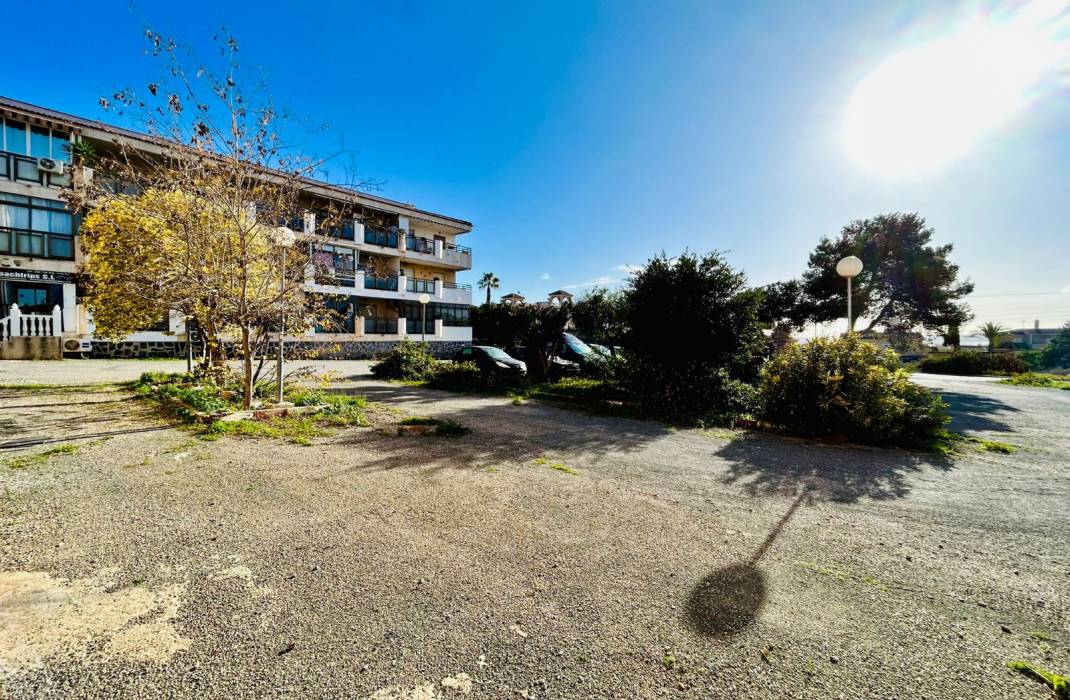 Resale - Apartment - El Chaparral - El chaparral