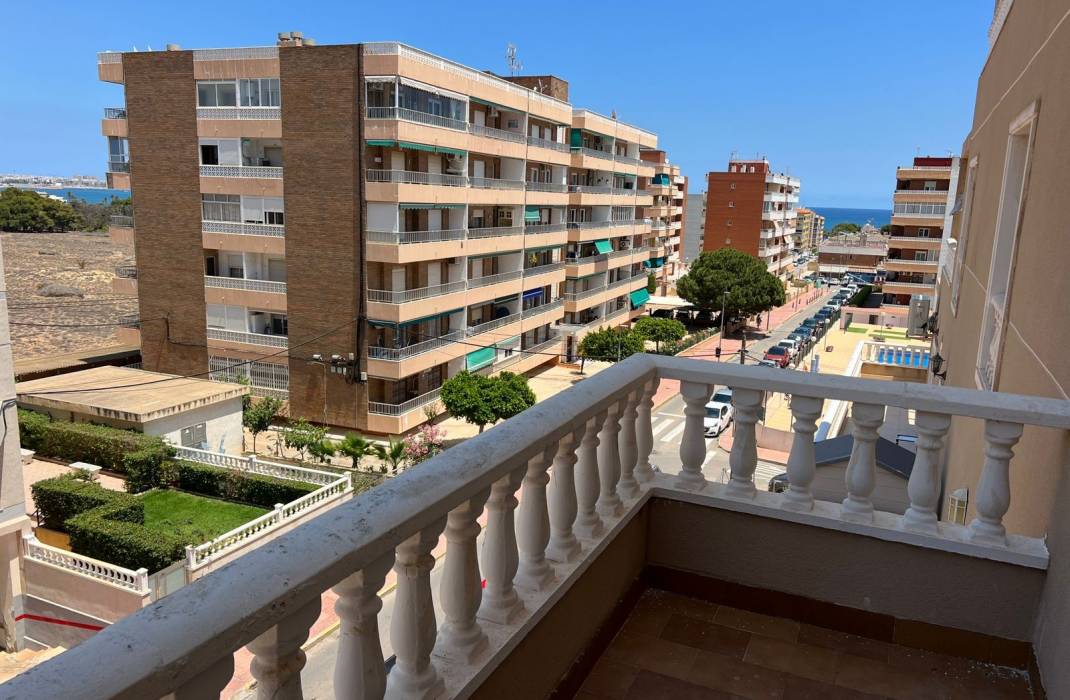 Resale - Apartment / flat - Punta Prima - Punta Prima Torrevieja