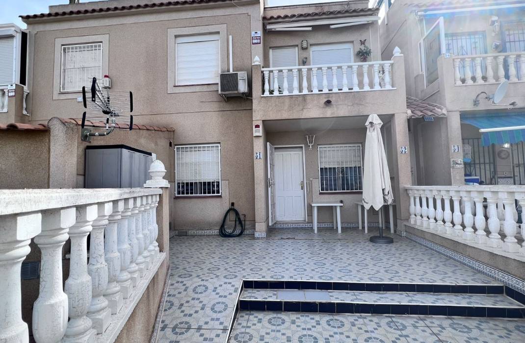 Resale - Apartment - Ground Floor - Torrevieja - El limonar