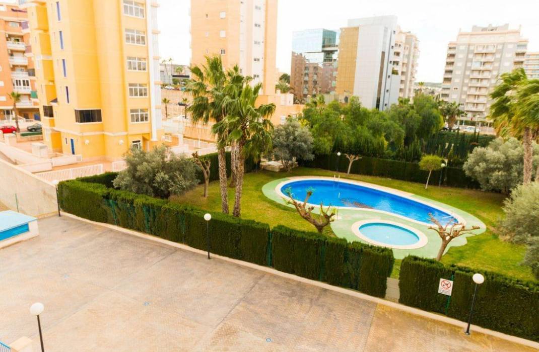 Resale - Apartment - Guardamar del Segura - CENTRO