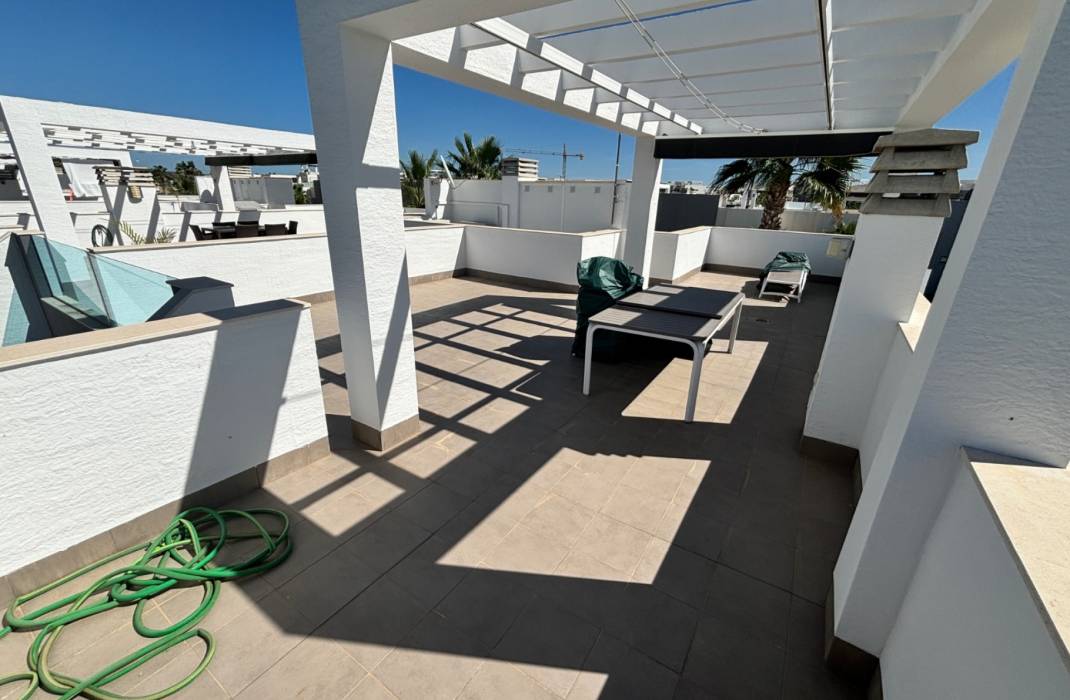 Resale - Apartment - Guardamar del Segura - El Raso