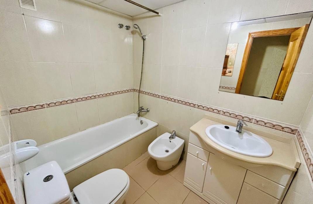 Resale - Apartment - Guardamar del Segura - Guardamar