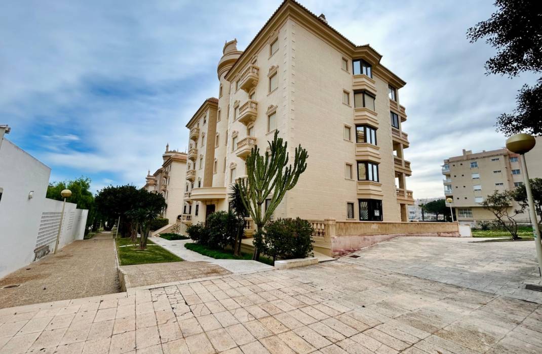 Resale - Apartment - Guardamar del Segura - Guardamar