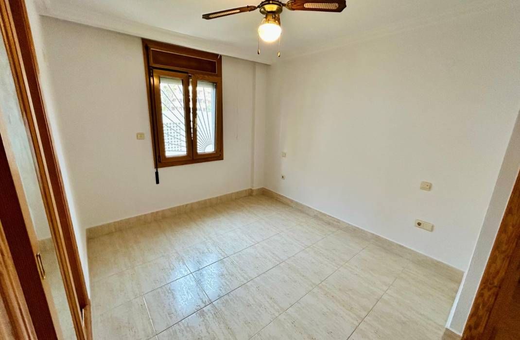 Resale - Apartment - Guardamar del Segura - Guardamar