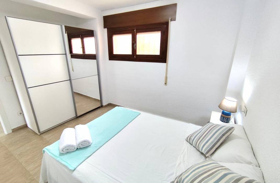 Resale - Apartment - Guardamar del Segura - Pinomar