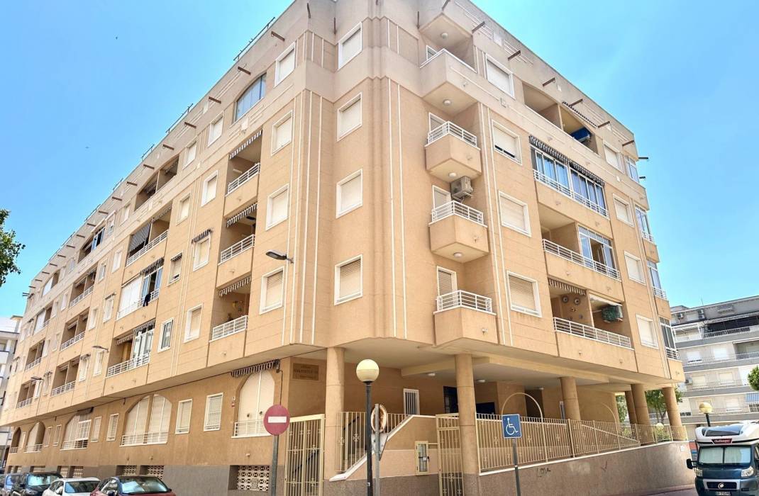 Resale - Apartment - Guardamar del Segura - Pueblo