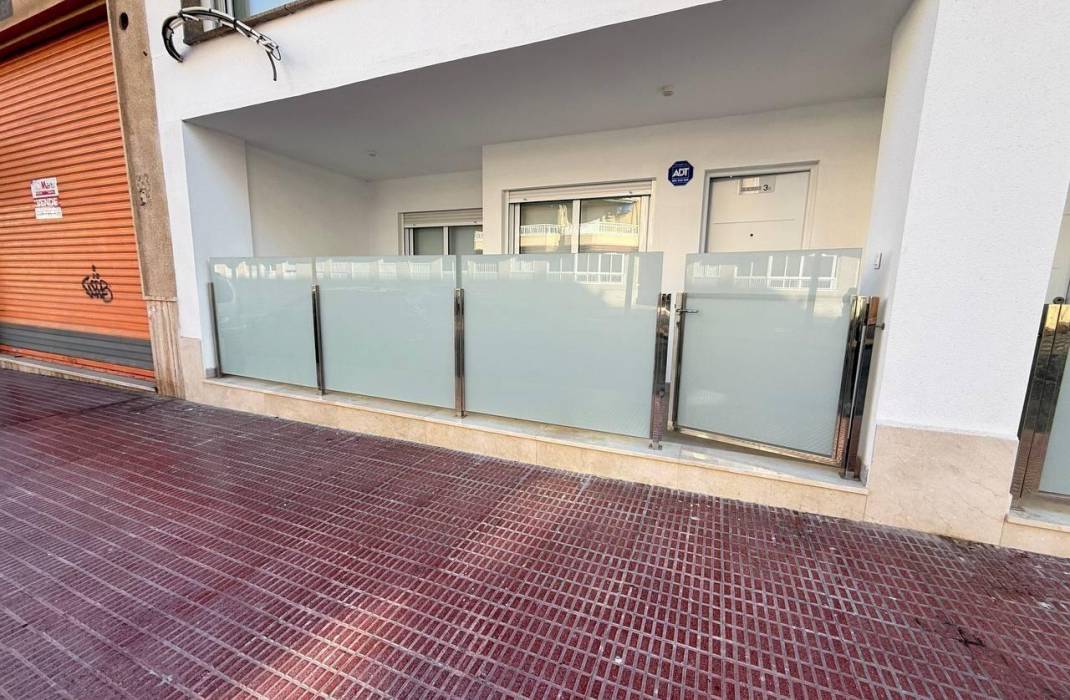 Resale - Apartment - Guardamar del Segura - Pueblo