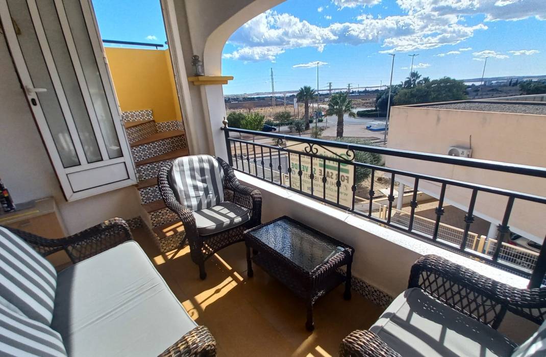 Resale - Apartment - Los Montesinos - La Herrada