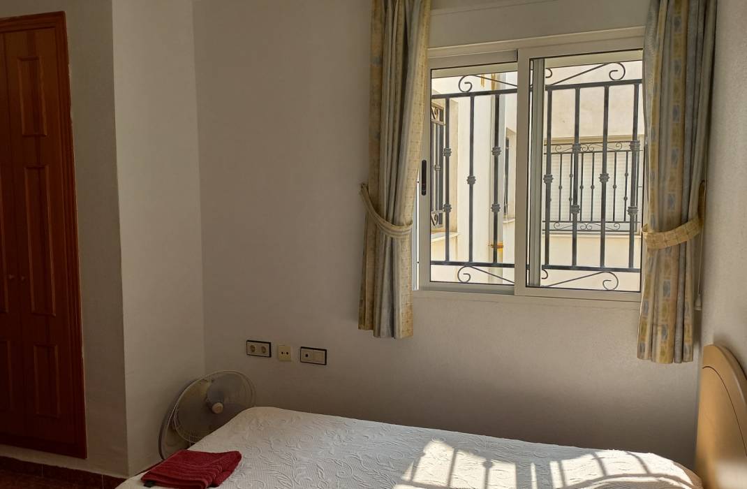 Resale - Apartment - Los Montesinos - La Herrada