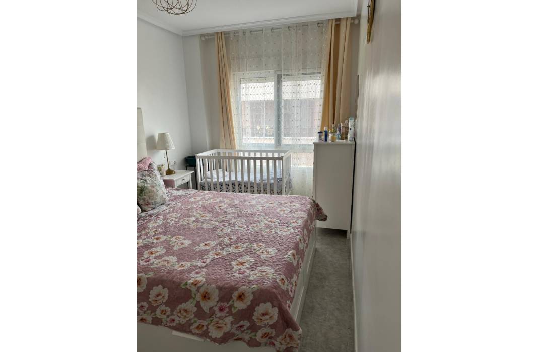 Resale - Apartment - Los Montesinos