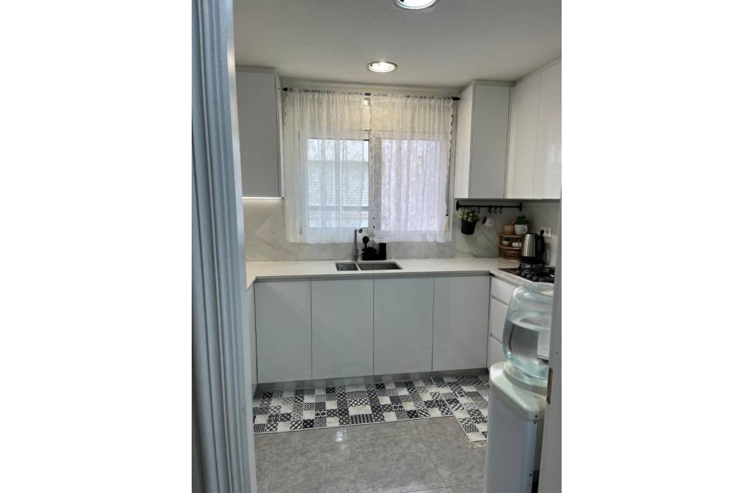 Resale - Apartment - Los Montesinos