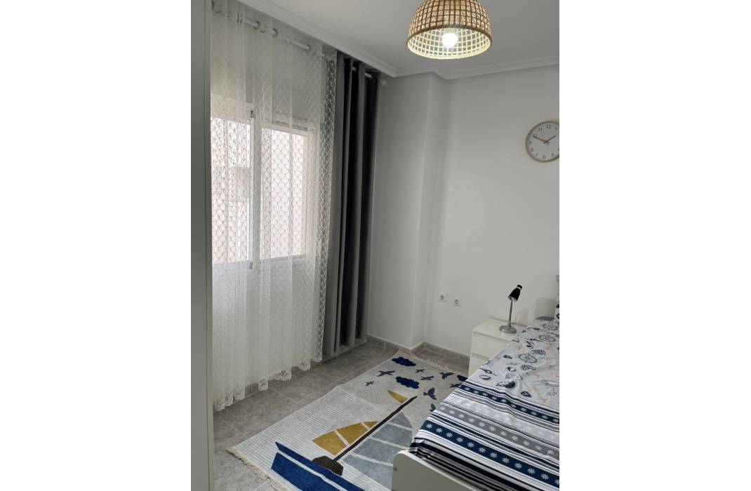 Resale - Apartment - Los Montesinos