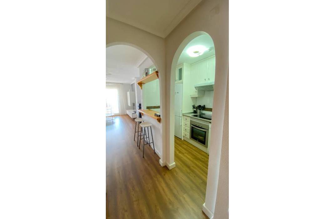 Resale - Apartment - Mil Palmeras