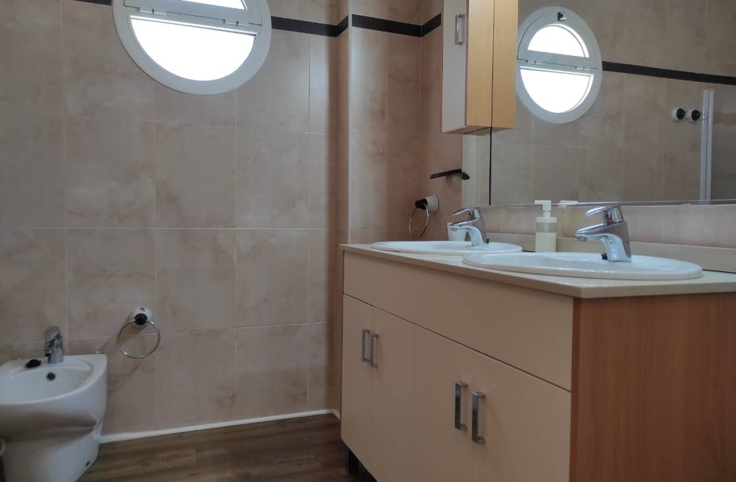 Resale - Apartment - Mil Palmeras