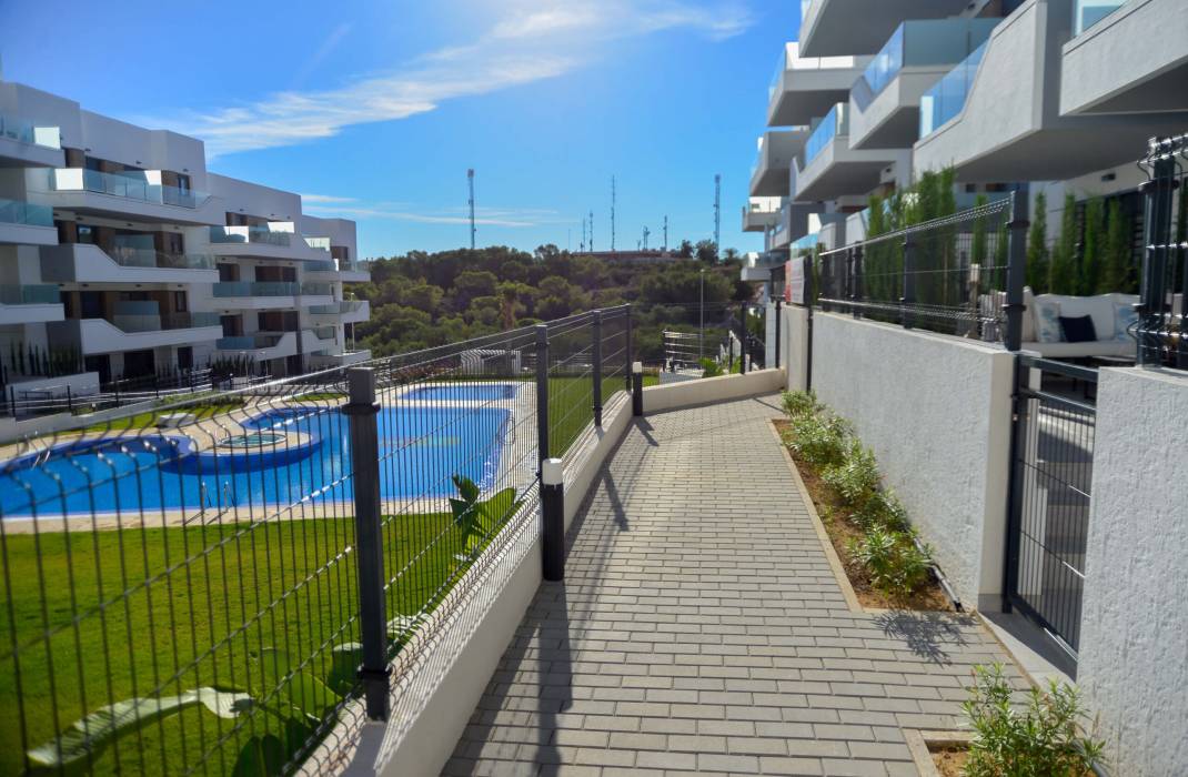 Resale - Apartment - Orihuela Costa - 0