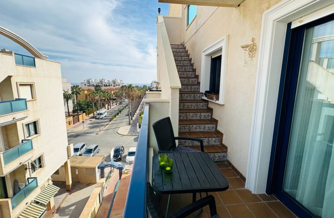 Resale - Apartment - Orihuela Costa - Cabo Roig