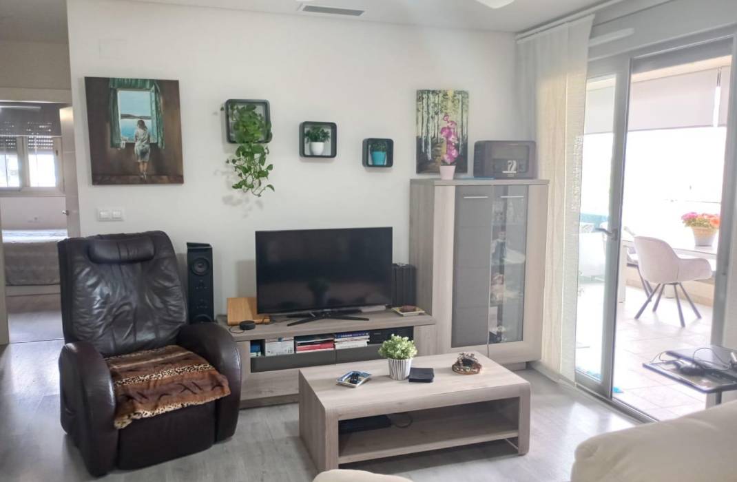 Resale - Apartment - Orihuela Costa - La Zenia