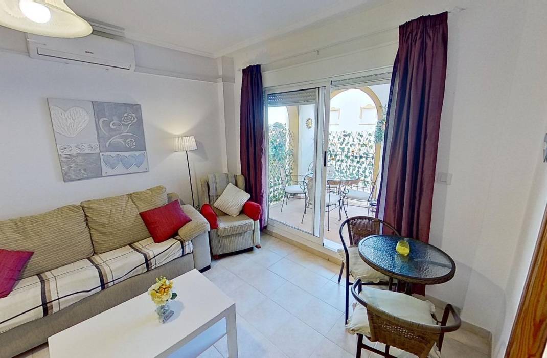 Resale - Apartment - Orihuela Costa - La Zenia