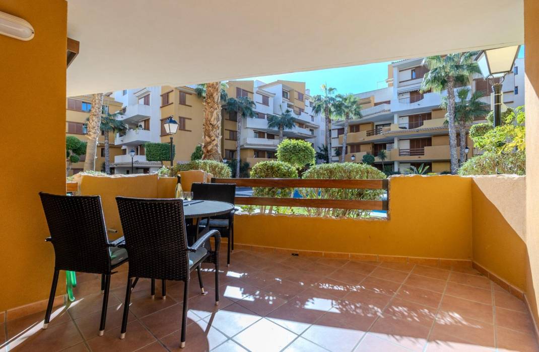 Resale - Apartment - Orihuela Costa - Punta Prima